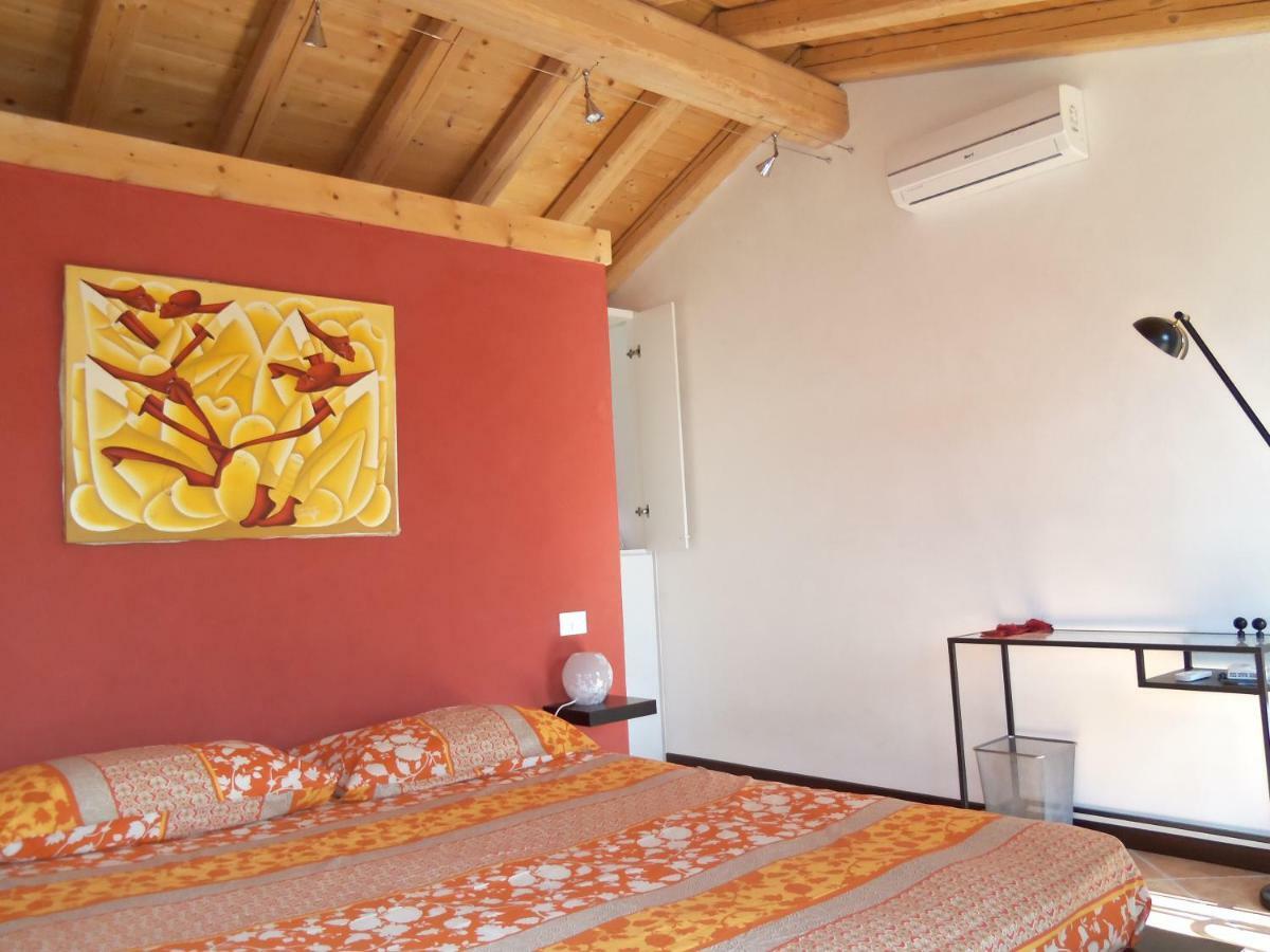 Bed and Breakfast Brojo Hill Longare Экстерьер фото